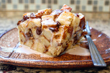 CINNAMON - RAISIN BREAD PUDDING